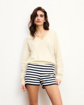 From Future Brushed V-Neck Sweater White | Women Cashmere V-Neck Sweaters