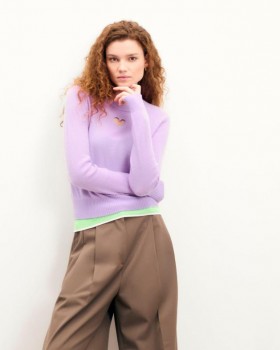  Suéter gola redonda From Future com detalhe de coração vazado na cor lilás fantasia | Suéteres de cashmere com gola redonda para mulheres