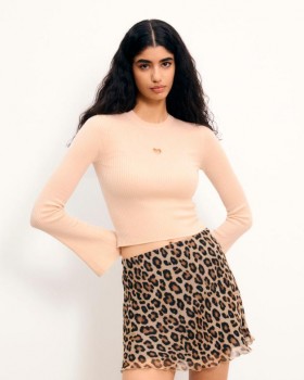 Blusa de manga comprida bege claro da Future | Tricô feminino para o verão